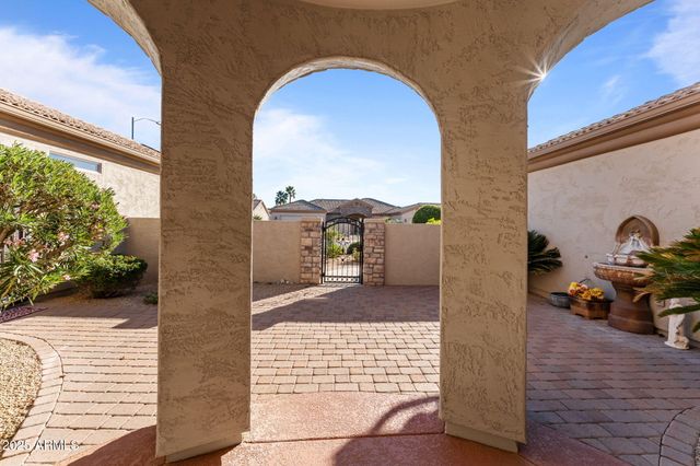 14732 W CARBINE Court, Sun City West, AZ 85375