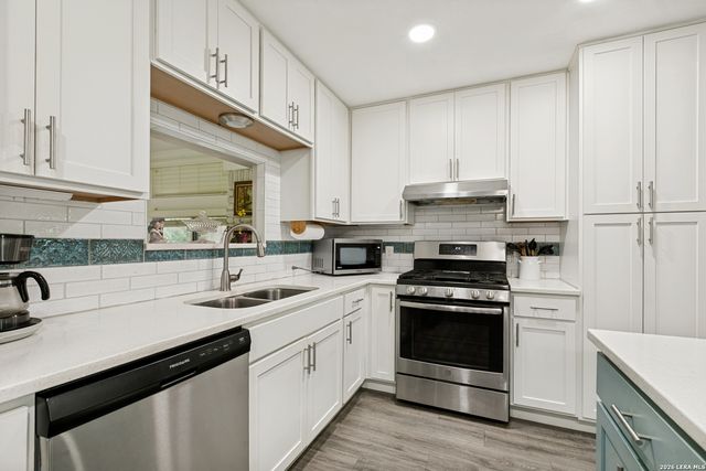 2811 Chisolm Trl, San Antonio, TX 78217