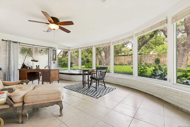 2811 Chisolm Trl, San Antonio, TX 78217