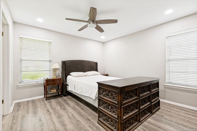2811 Chisolm Trl, San Antonio, TX 78217