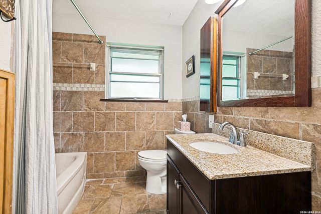 2811 Chisolm Trl, San Antonio, TX 78217