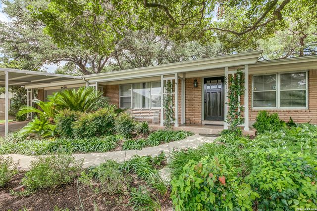 2811 Chisolm Trl, San Antonio, TX 78217