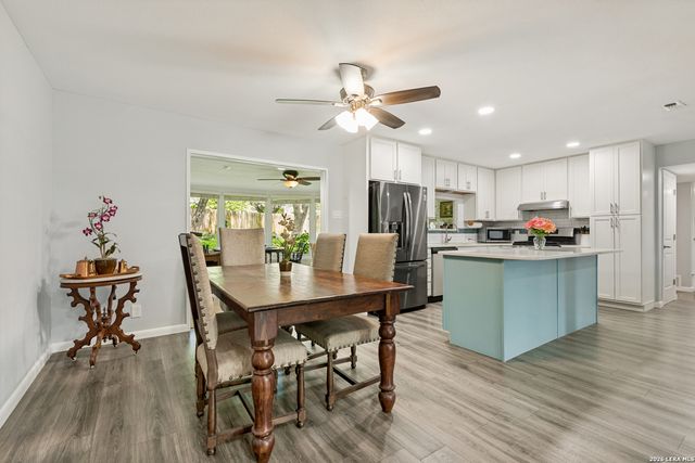 2811 Chisolm Trl, San Antonio, TX 78217