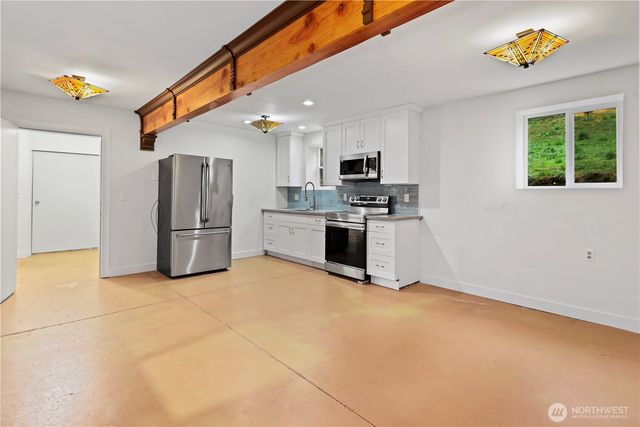 30308 148th Avenue SE, Kent, WA 98042