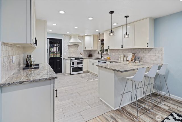 30308 148th Avenue SE, Kent, WA 98042