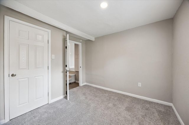 613 Winding Way Street, Lake Jackson, TX 77566