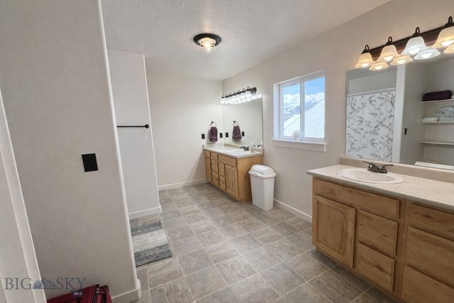 3879 Annie, Bozeman, MT 59718