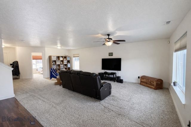 3879 Annie, Bozeman, MT 59718