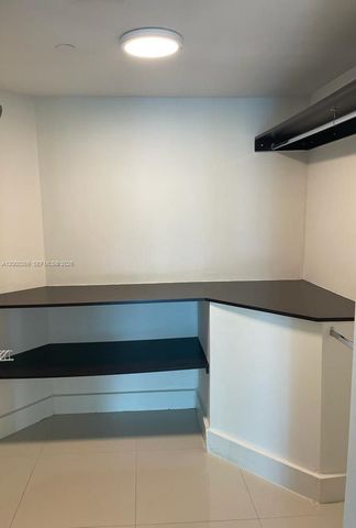 350 S Miami Ave 1702, Miami, FL 33130