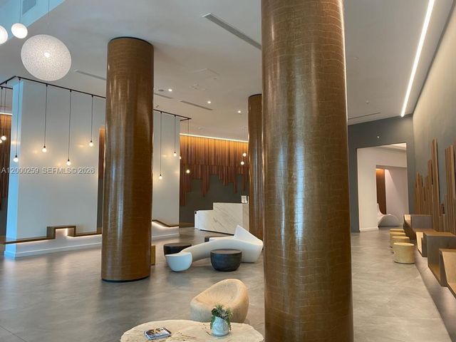 350 S Miami Ave 1702, Miami, FL 33130