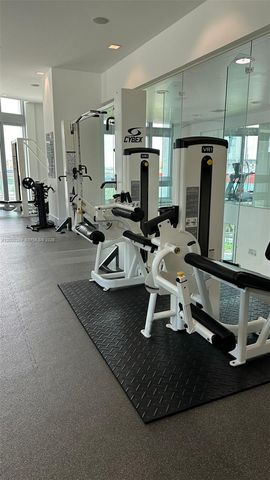 350 S Miami Ave 1702, Miami, FL 33130