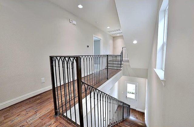 215 Willow Street, Shenandoah, TX 77384