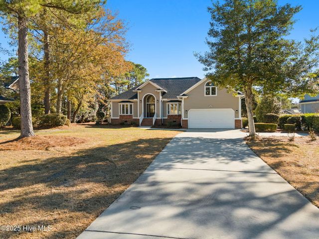3223 St Andrews Circle SE, Southport, NC 28461