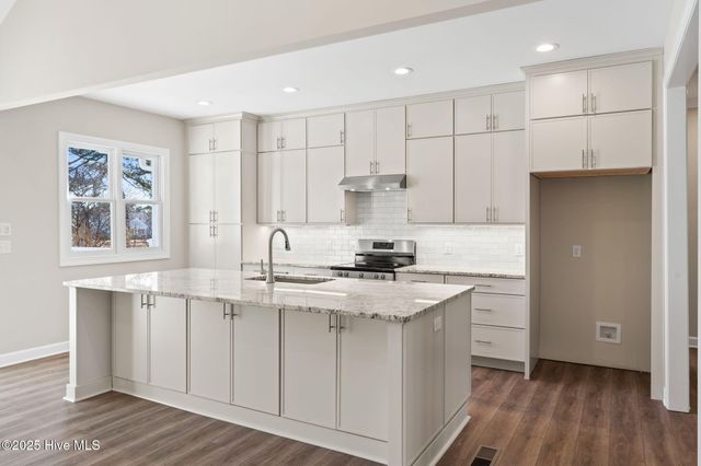 3223 St Andrews Circle SE, Southport, NC 28461