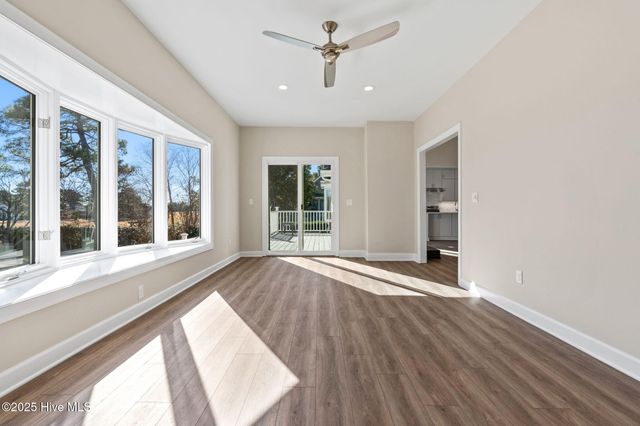 3223 St Andrews Circle SE, Southport, NC 28461