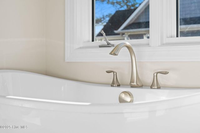 3223 St Andrews Circle SE, Southport, NC 28461