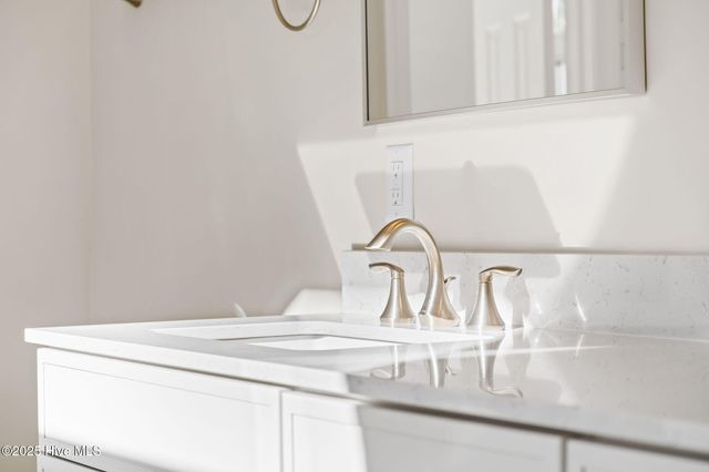 3223 St Andrews Circle SE, Southport, NC 28461