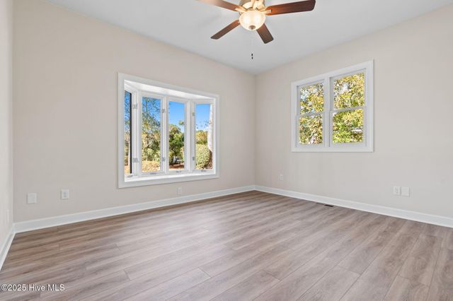 3223 St Andrews Circle SE, Southport, NC 28461