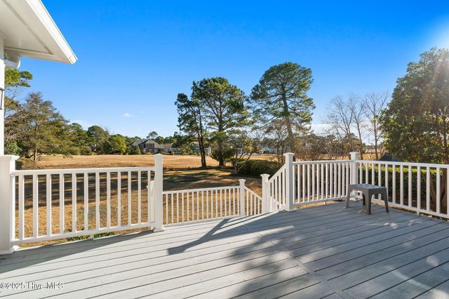 3223 St Andrews Circle SE, Southport, NC 28461