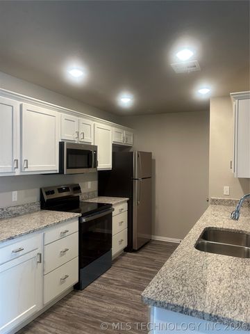 3241 Seabiscuit, Durant, OK 74701