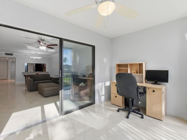 14475 N Strathmore Lane 308, Delray Beach, FL 33446
