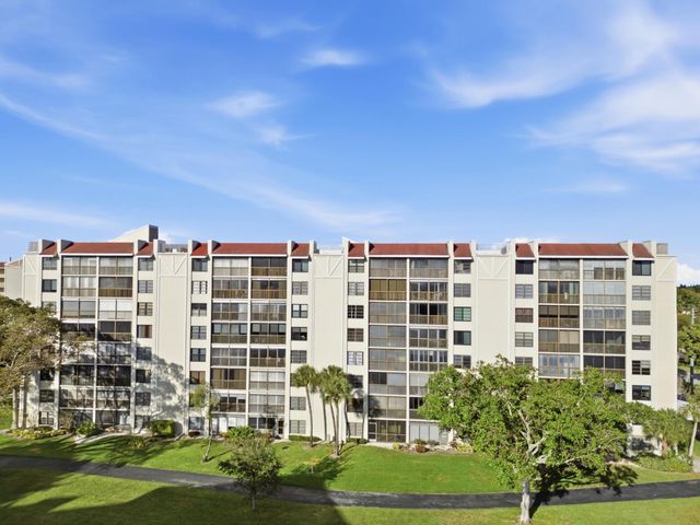 14475 N Strathmore Lane 308, Delray Beach, FL 33446