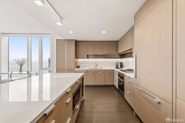 488 Folsom Street 4701, San Francisco, CA 94105