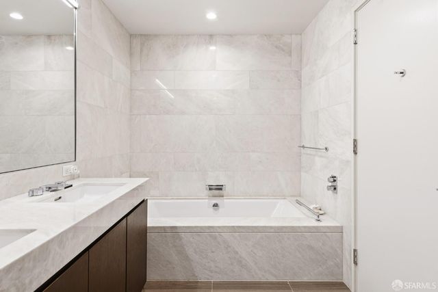 488 Folsom Street 4701, San Francisco, CA 94105