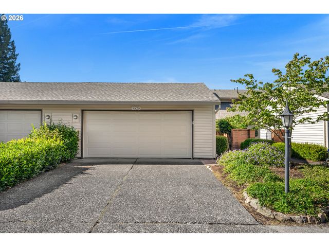 9520 Sw LAKESIDE Dr, Tigard, OR 97224
