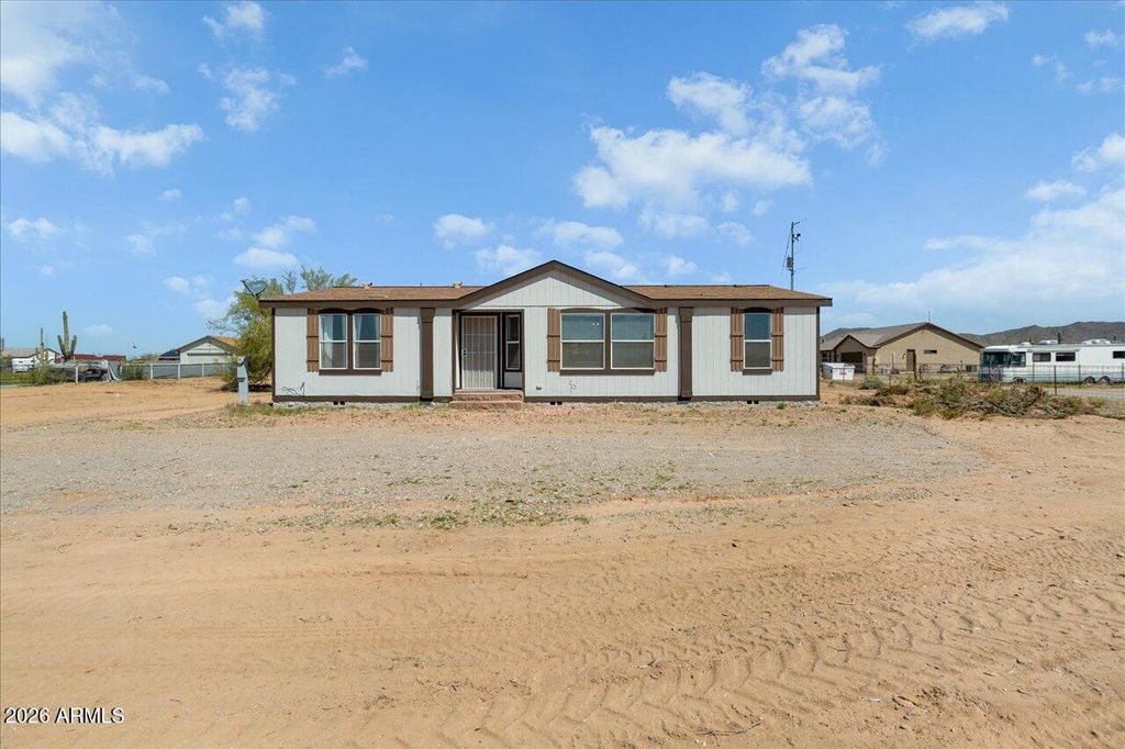 16608 W GLORIA Lane W, Surprise, AZ 85387 — exterior