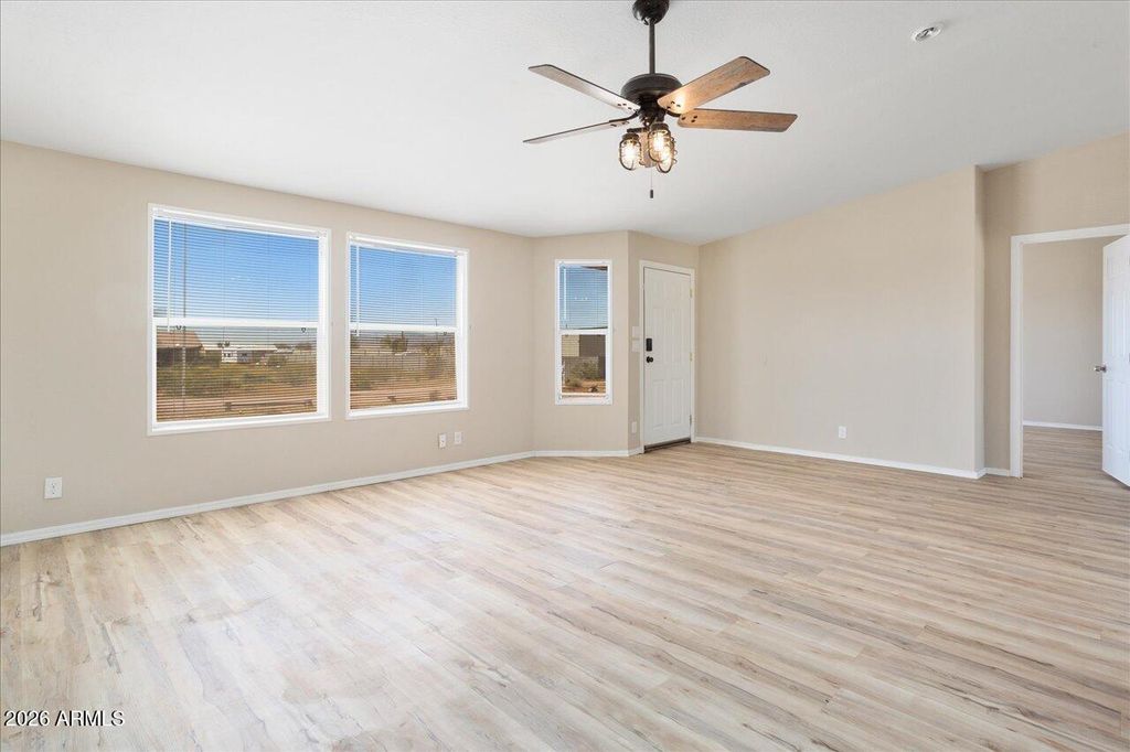 16608 W GLORIA Lane W, Surprise, AZ 85387 — photo 4
