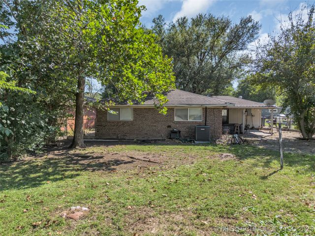 703 Cottonwood Street, Ardmore, OK 73401