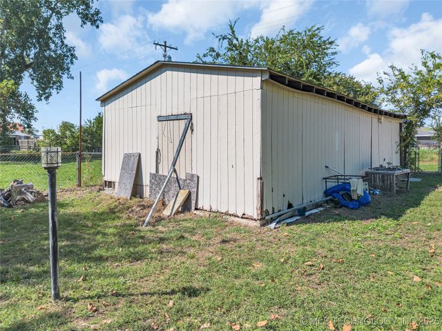 703 Cottonwood Street, Ardmore, OK 73401