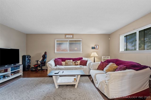 703 Cottonwood Street, Ardmore, OK 73401