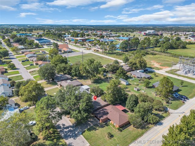 703 Cottonwood Street, Ardmore, OK 73401