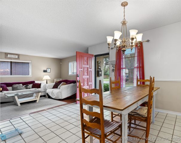 703 Cottonwood Street, Ardmore, OK 73401