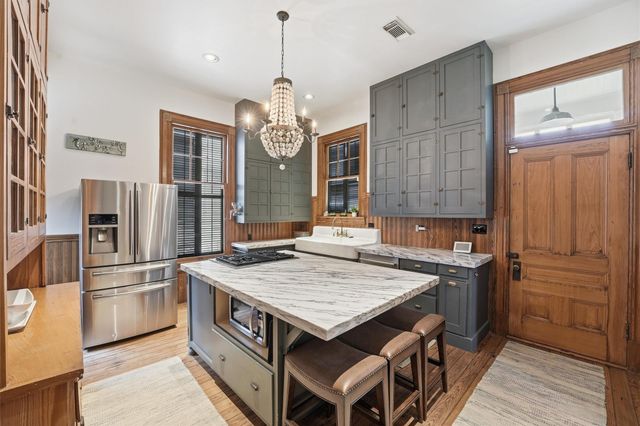 1516 Ball, Galveston, TX 77550
