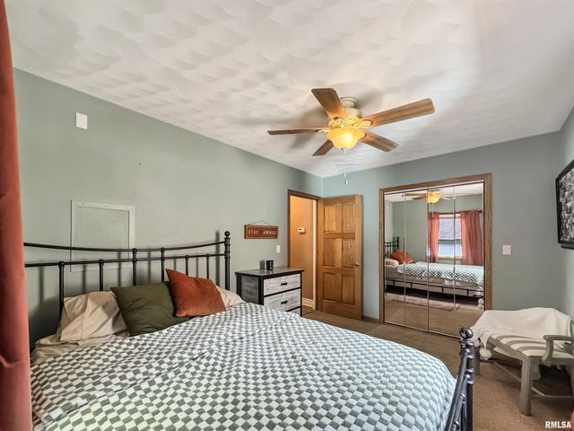 4218 N GALENA Road, Peoria, IL 61614