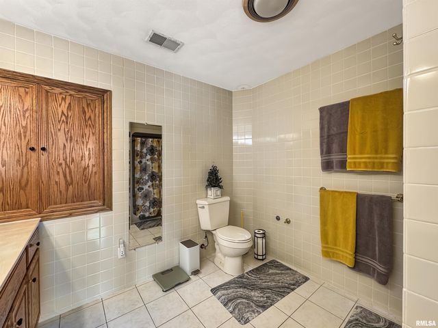 4218 N GALENA Road, Peoria, IL 61614