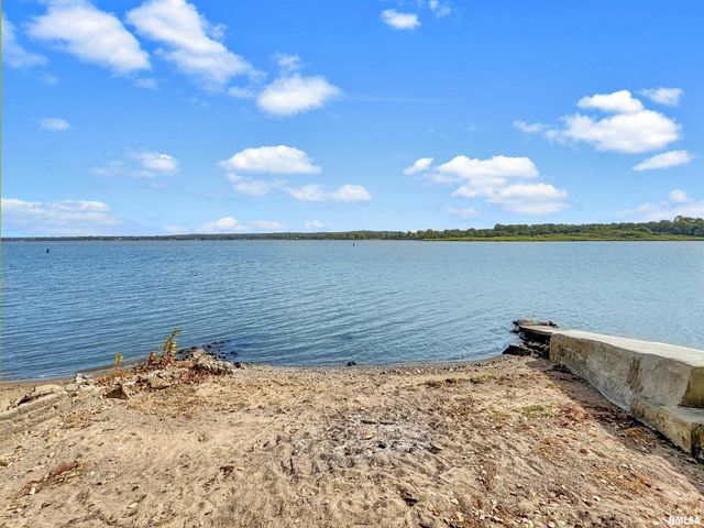 4218 N GALENA Road, Peoria, IL 61614