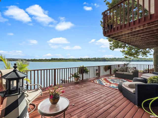 4218 N GALENA Road, Peoria, IL 61614