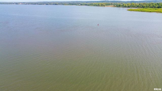 4218 N GALENA Road, Peoria, IL 61614