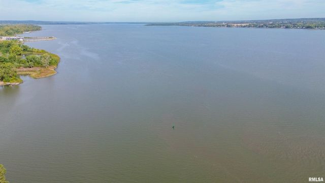 4218 N GALENA Road, Peoria, IL 61614