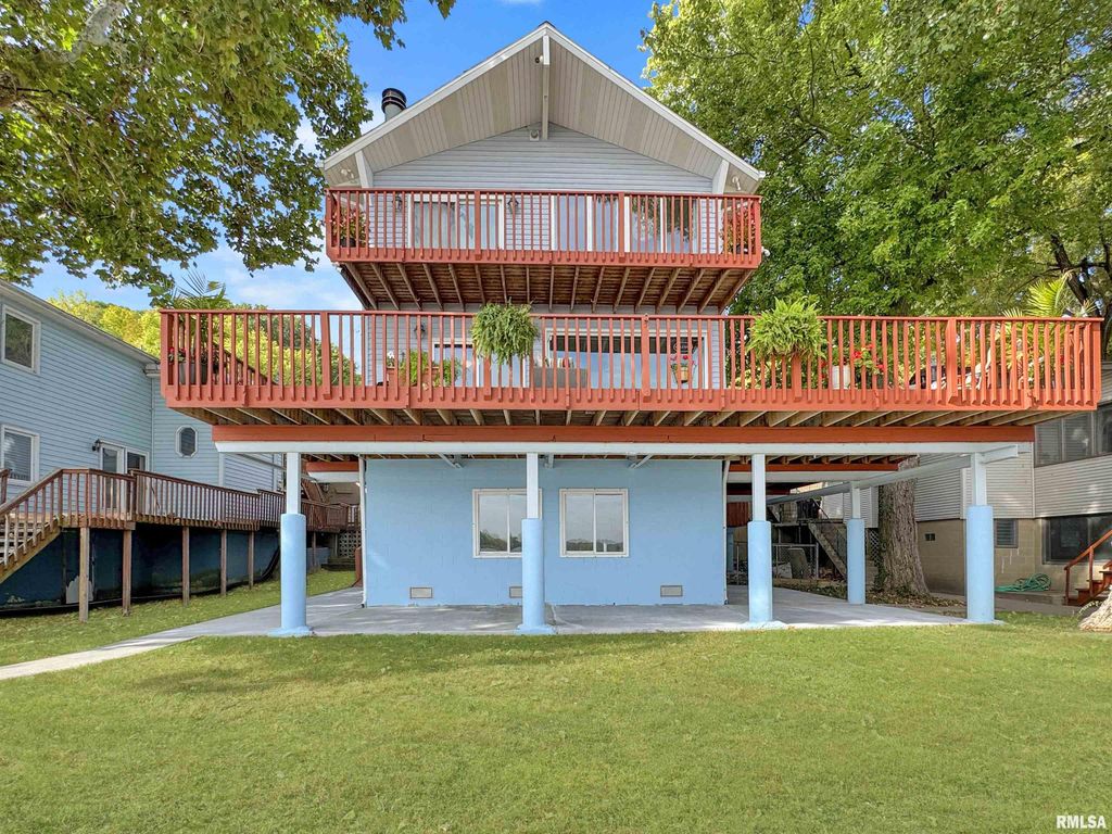 4218 N GALENA Road, Peoria, IL 61614