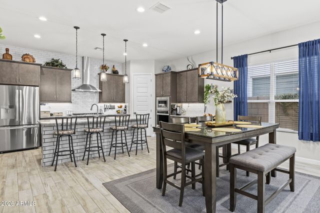 5111 E VILLAGE Drive, Scottsdale, AZ 85254