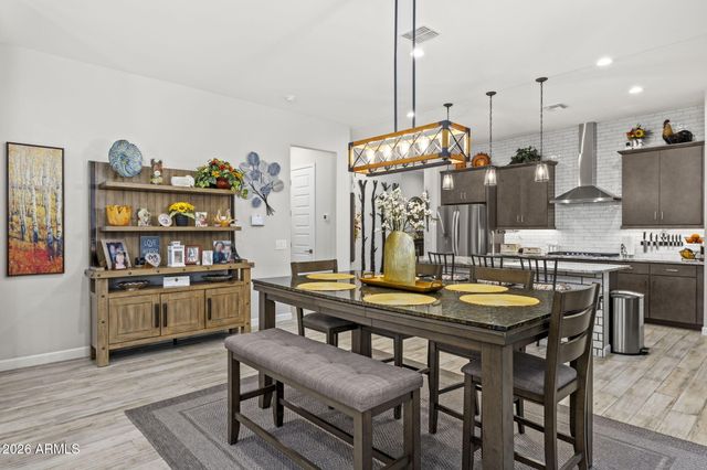 5111 E VILLAGE Drive, Scottsdale, AZ 85254