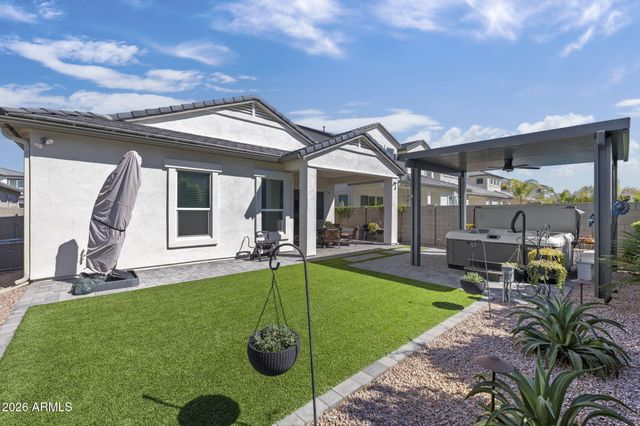 5111 E VILLAGE Drive, Scottsdale, AZ 85254