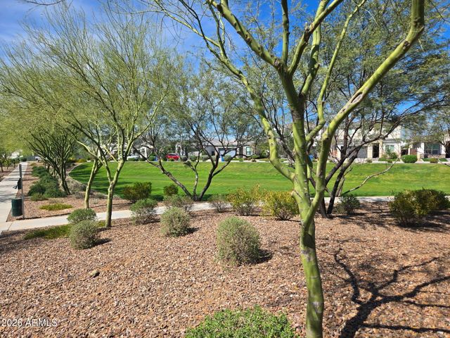 5111 E VILLAGE Drive, Scottsdale, AZ 85254