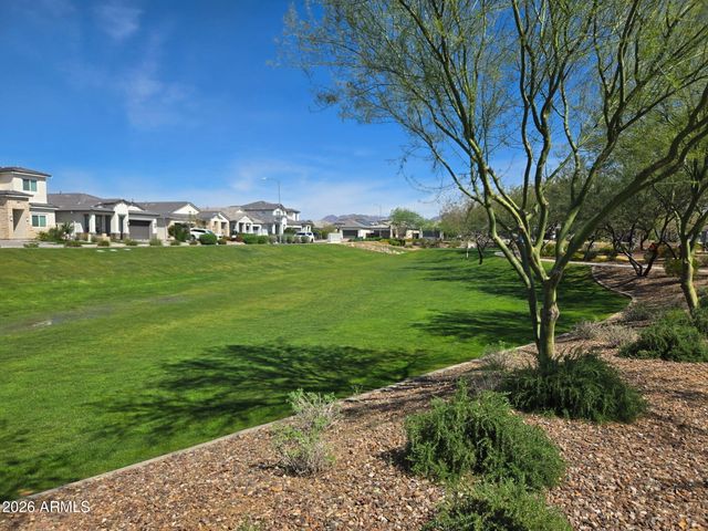 5111 E VILLAGE Drive, Scottsdale, AZ 85254