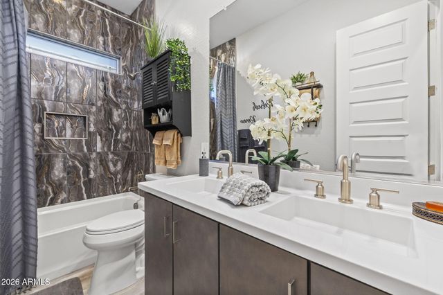 5111 E VILLAGE Drive, Scottsdale, AZ 85254